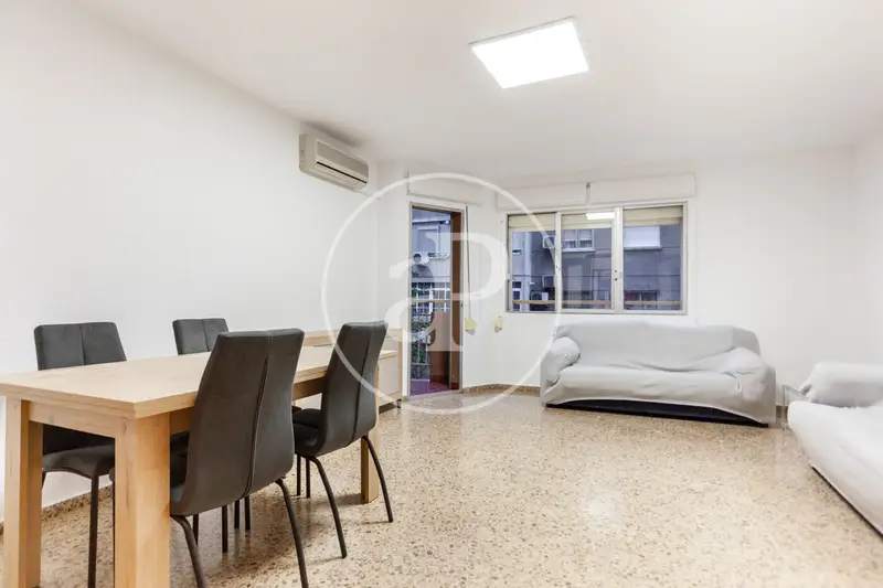 Piso en Alquiler Rascanya 4 habitaciones 2 baños Amueblado
