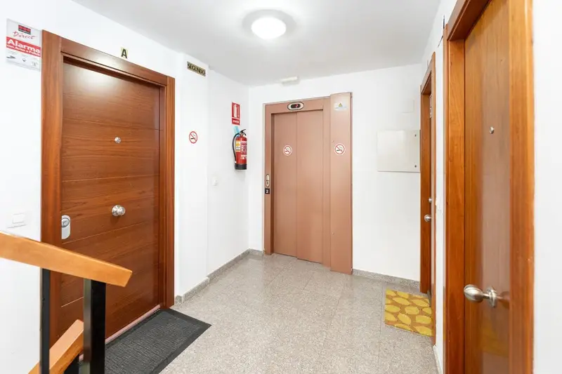Ático en venta en Híjar: 3 dormitorios, terraza 70m2, garaje