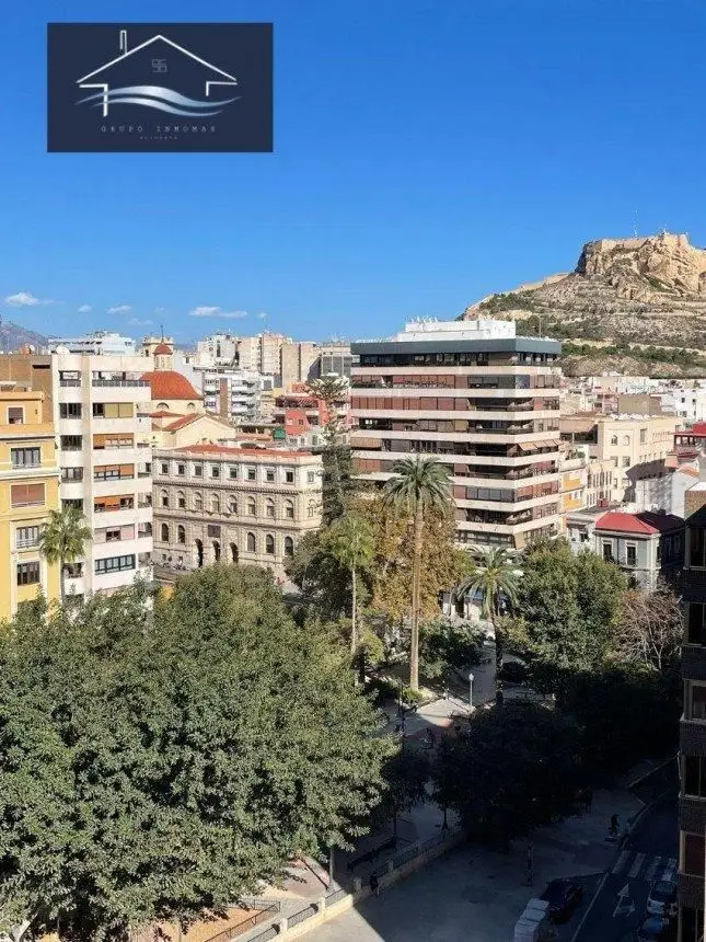 Venta Piso con Terraza en Centro Alicante