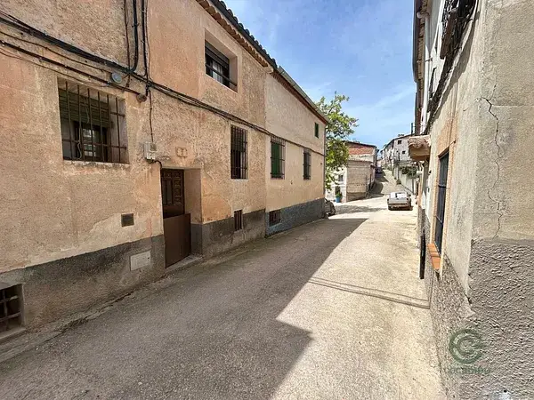 Casa de Pueblo en Salmeron 85m2 2 Dormitorios Buhardilla