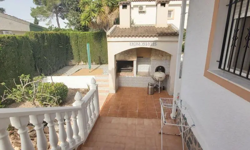 Chalet Independiente en Pinar de Campoverde con Piscina