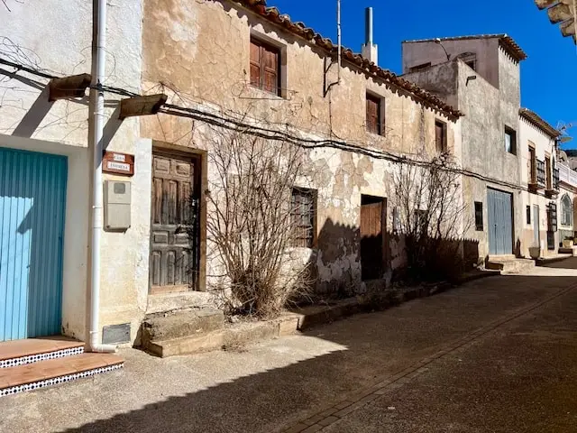 Casa de Pueblo de 3 Dormitorios en Lubrin Almeria