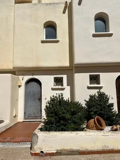 Ático 3 Dormitorios Torrevieja: Dúplex Reformado con Solarium y Piscina