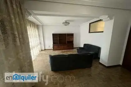 Alquiler piso 3 habitaciones 2 baños Nervión Sevilla