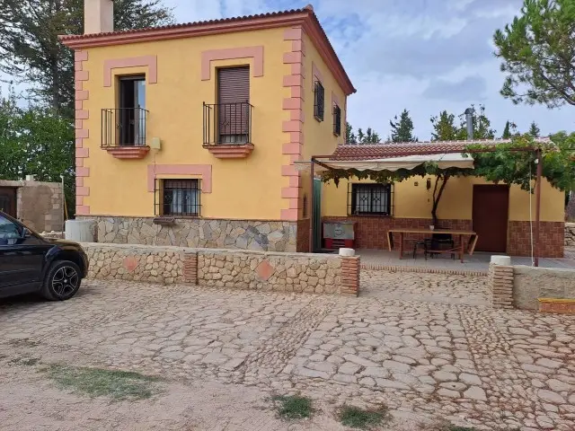 Casa-Villa de 2 Dormitorios en venta Arriate, España