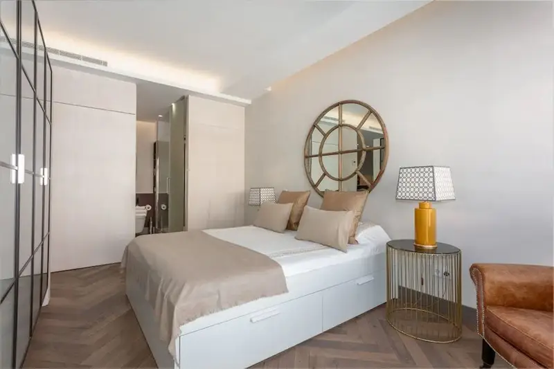 Calle del Doctor Fleming, Madrid, Community of Madrid 28036