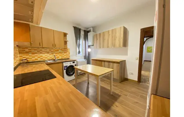 Apartamento 7 Dormitorios Madrid Centro
