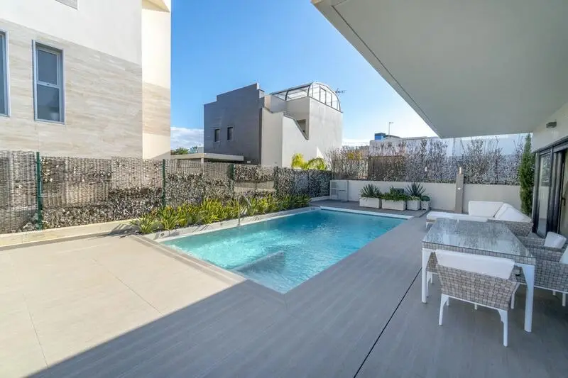 3 Cuarto Casa de Campo en venta
Orihuela Costa, Alicante