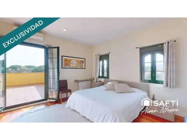 Chalet de Lujo en Girona: Vistas Panorámicas y Entorno Zen