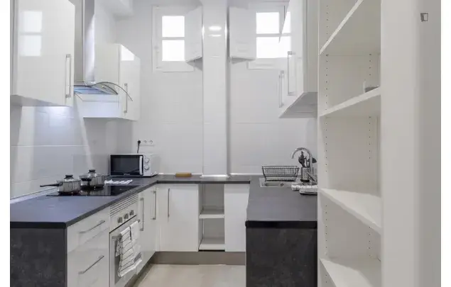 Alquiler Apartamento 10 Dormitorios Madrid Estudiantes Malasaña