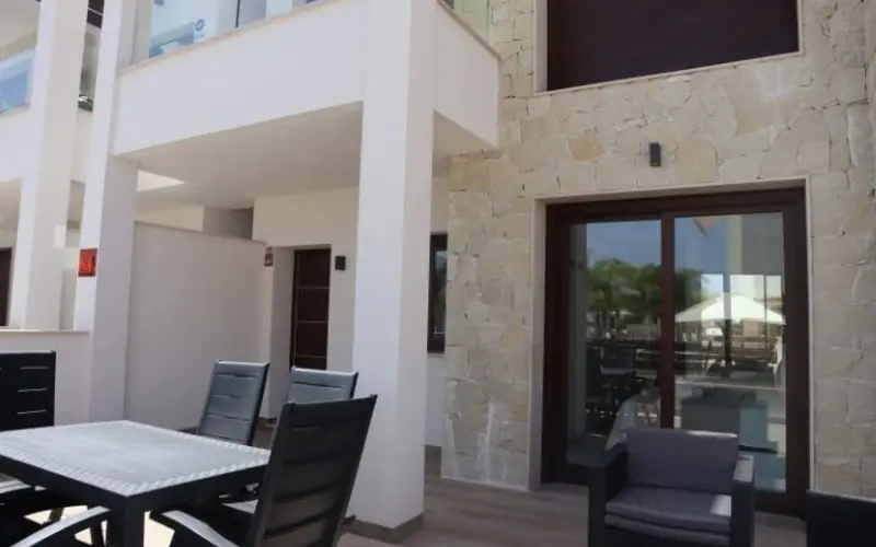 Apartamento en alquiler en Los Balcones, Alicante