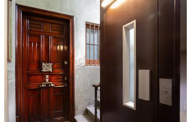Apartamento 5 Dormitorios Barcelona Centro cerca Metro