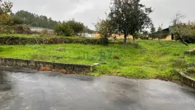 Nave con vivienda en Maside