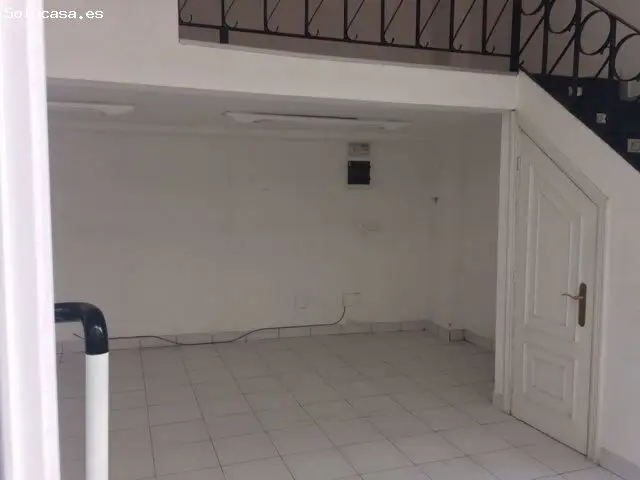 Alquiler Local 52m² Dos Plantas Oficina Asesoría Inmobiliaria