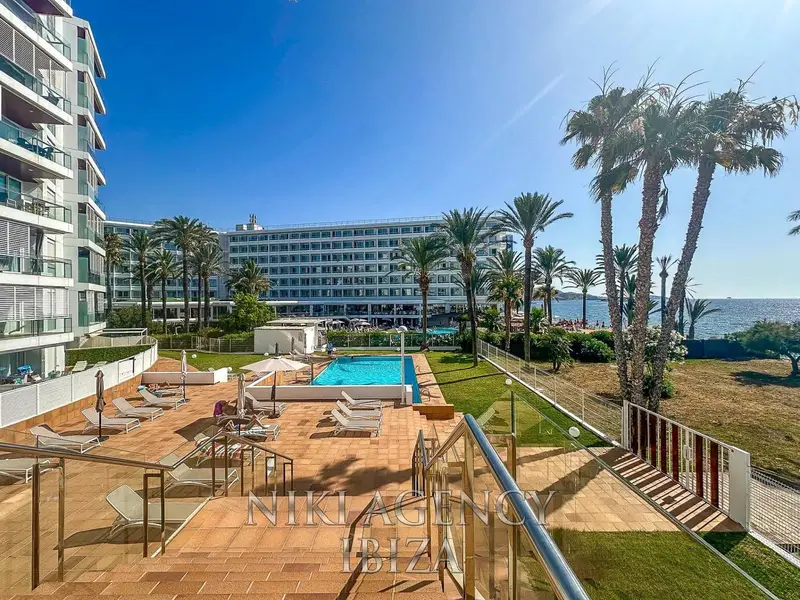Apartamento en venta en Playa d'en Bossa, San Jose / Sant Josep de Sa Talaia, Ibiza