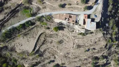 Cortijo Rustico en Venta Laroya