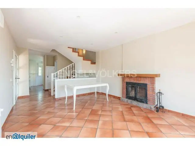 Casa en Alquiler Cerro Alarcón Piscina Terraza 5 Dorm 4 Baños