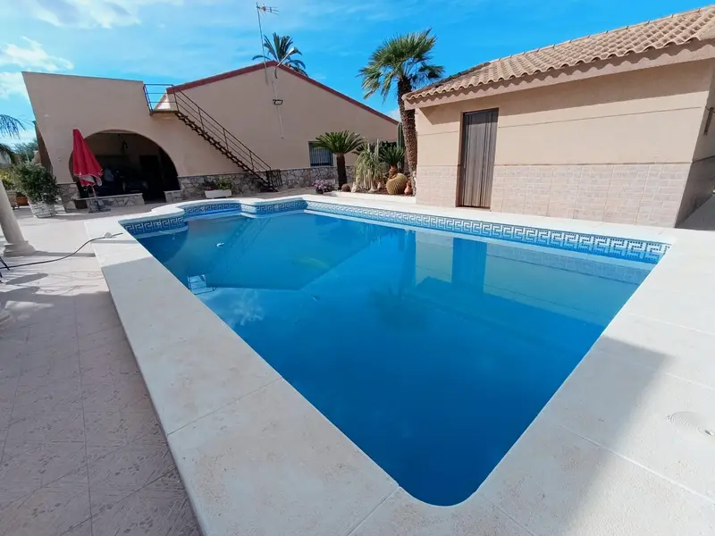 Chalet 5 habitaciones Matola Elche Piscina Jardin 2800m2