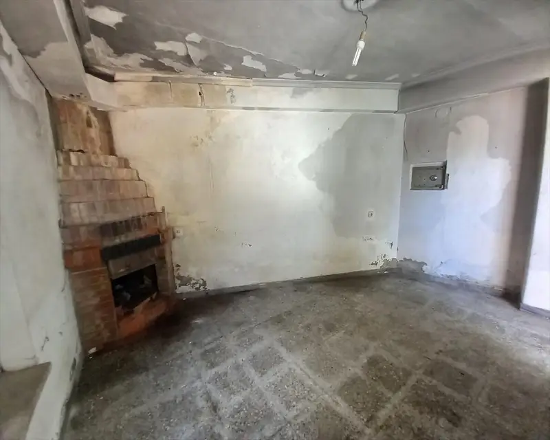 Casa Unifamiliar en Venta en Ourense 3 Habitaciones