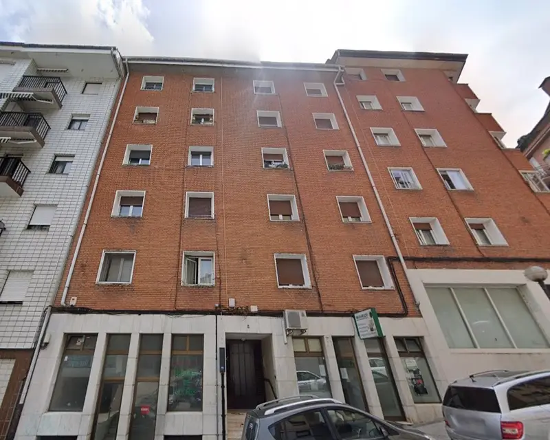 Piso 64m2 Irun Calle Lekaenea