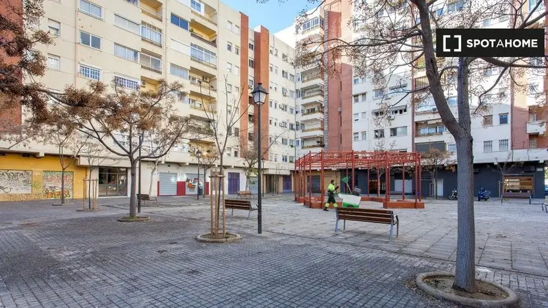 valencia, Valencian Community 46021