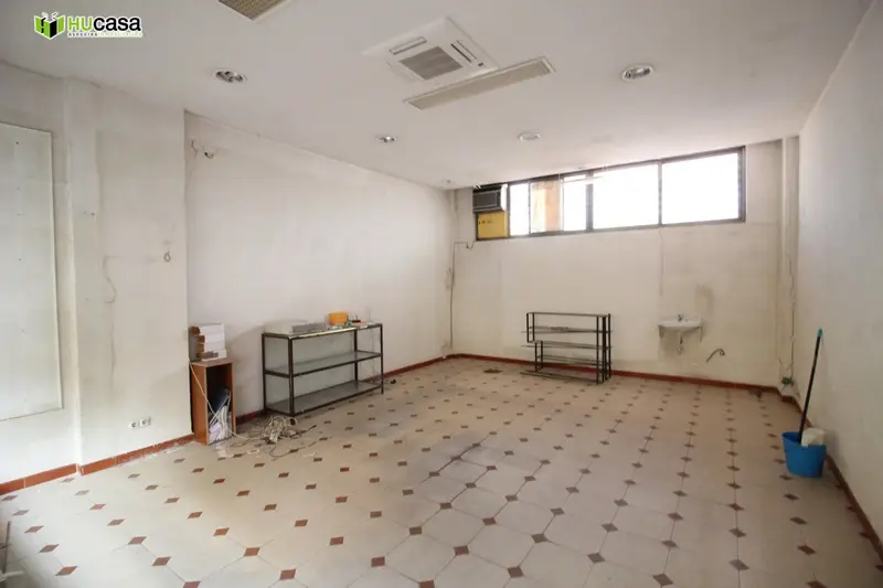 Venta Local comercial con calefacción en Buenavista, Toledo - Ref: V-6407