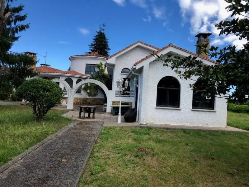 venta Chalet en Pola de Siero, Asturias (UTW-10130)- Globaliza