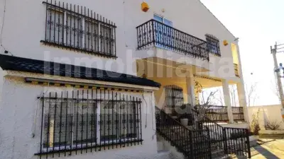 Chalet unifamiliar en venta en Aldeaseca de La Armuña