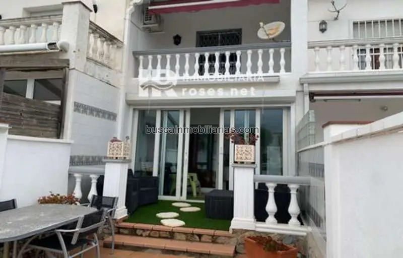 Villa en venta en Roses 2 habitaciones 1 bano garaje
