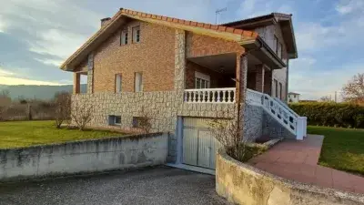 Chalet unifamiliar en venta en Calle de San Lorenzo