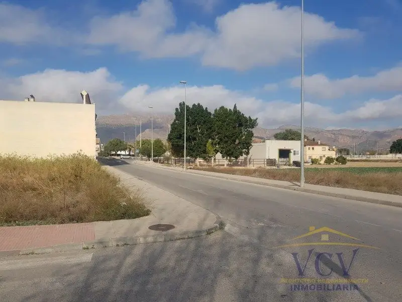 Venta Solar Residencia Estudiantes Orihuela 40 habitaciones