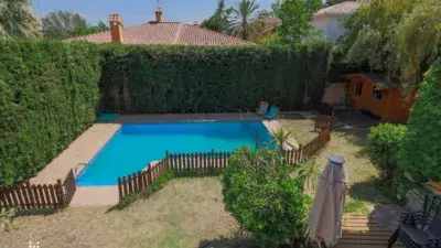 Casa en Venta en Cabrils 397m2 4 Habitaciones Jardin Piscina Cerca Barcelona