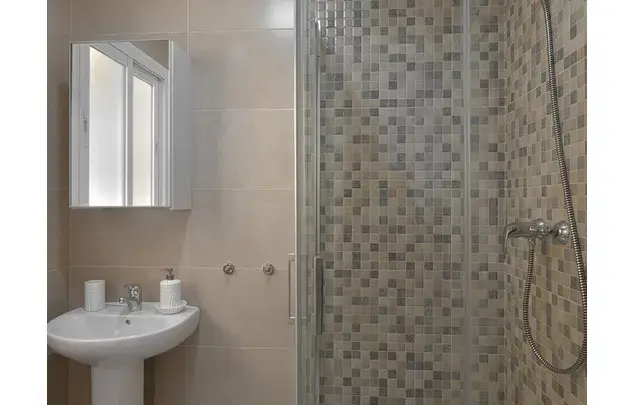 Rent 1 bedroom apartment of 40 m² in Málaga
