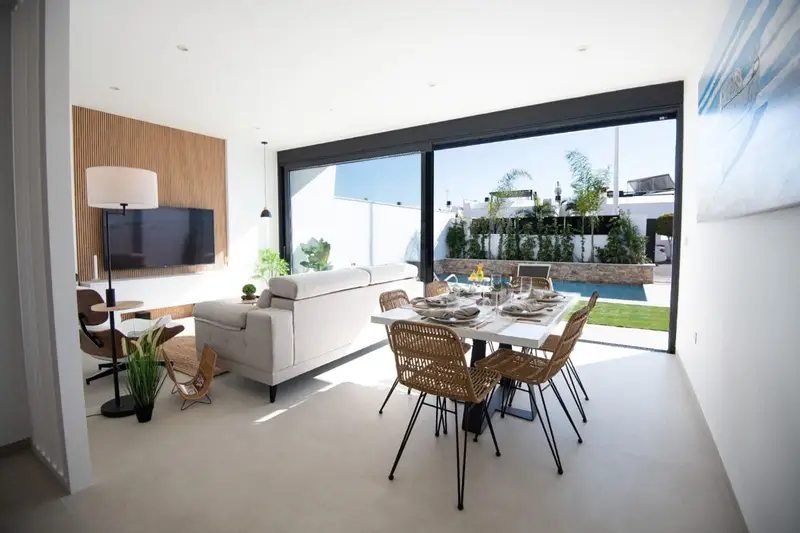 Chalets en Venta Santiago de la Ribera: Lujo a 750m de la Playa