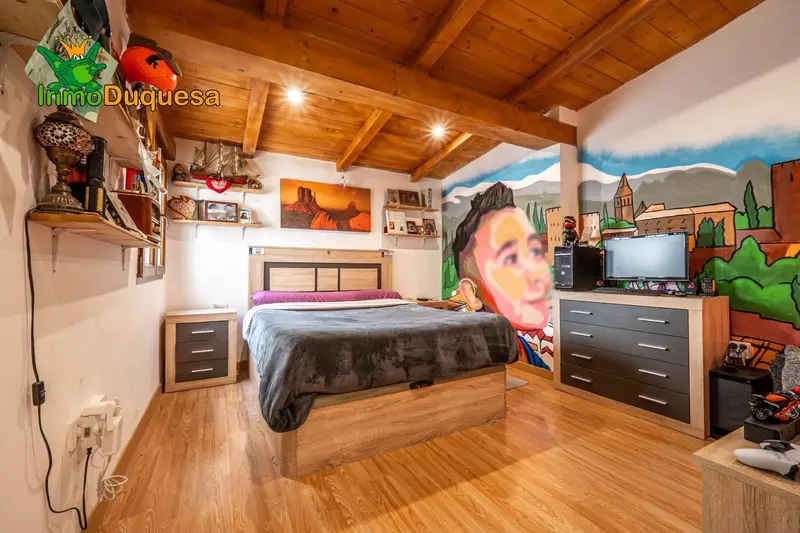 Adosado 124m2 en Ambroz 4 Dorm 2 Baños Patio Chimenea