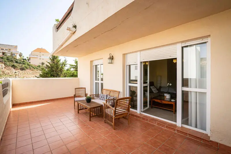 Apartamento en Venta 2 Dormitorios Piscina Garaje Malaga