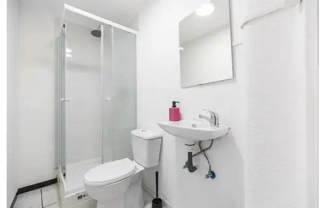 Habitaci

ón 220m

² Madrid Centro: Estudiantes y Profesionales