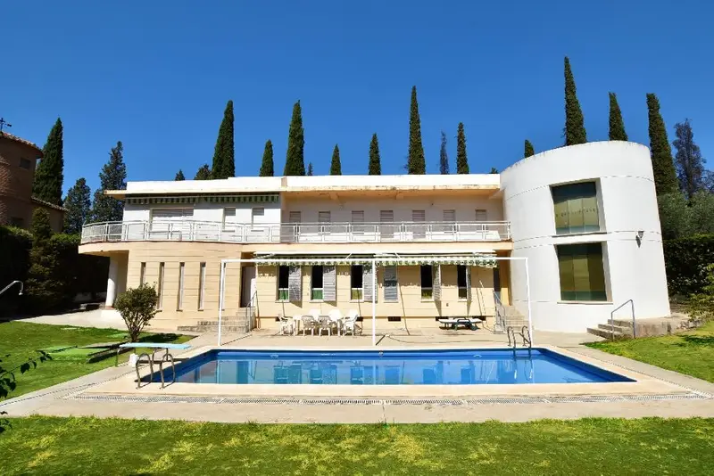 Chalet con Chimenea en Cortijo del Aire Albolote
