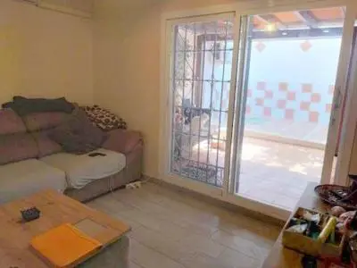 Adosado en Estepona con 5 Dormitorios y 2 Baños