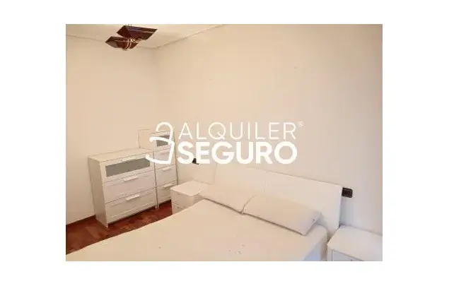Alquiler piso 3 habitaciones 120m2 Vitoria Gasteiz