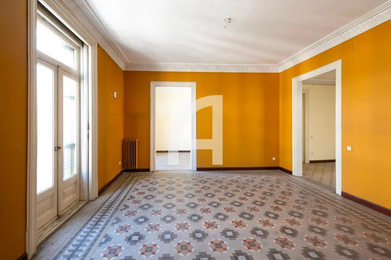 Piso Modernista en Venta Plaza Catalunya Barcelona