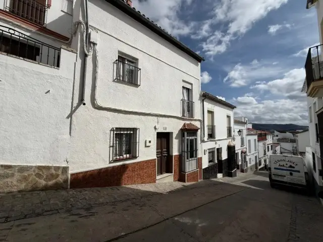 Adosado 4 Dormitorios Olvera Espa







a