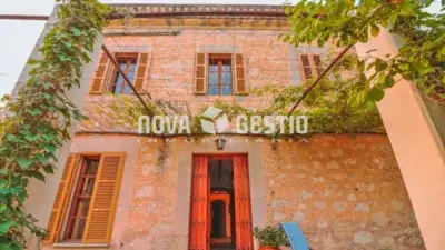 Chalet Rústico en Montuïri con Piscina y Barbacoa