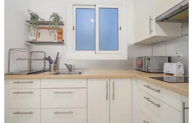 Alquiler Apartamento 4 Dormitorios Eixample Barcelona