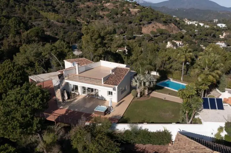 Villa en venta El Madroñal Malaga