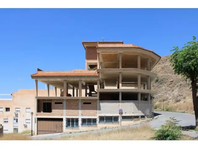 Edificio Singular en Venta Padules Granada Gran Oportunidad Inversion