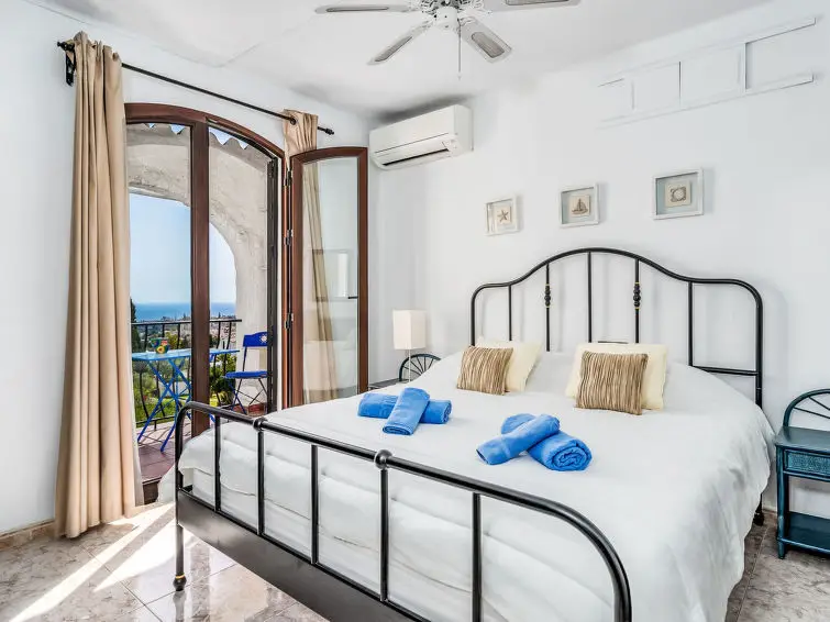 Casa Villa 2 Dormitorios Alquiler Nerja