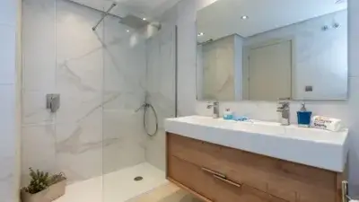 Apartamento en venta en Mijas 2 dormitorios 2 baños terraza