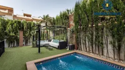Chalet Pareado de Lujo con Piscina y Licencia Turistica