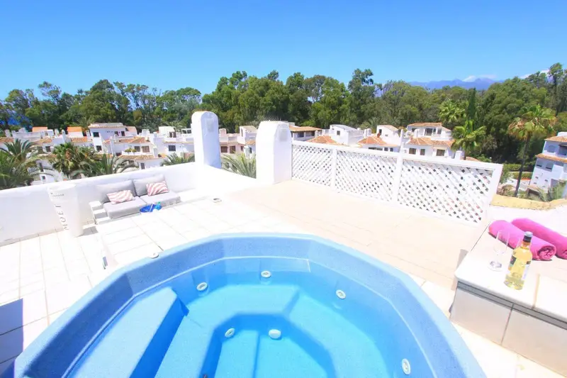 Ático en venta en Elviria, Marbella, Málaga